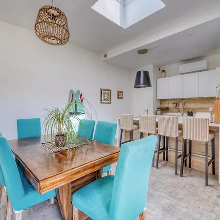 Modern With Large Garden Close To Sea And Forest Le Porge