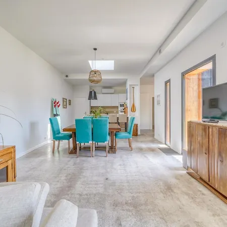 Modern With Large Garden Close To Sea And Forest *