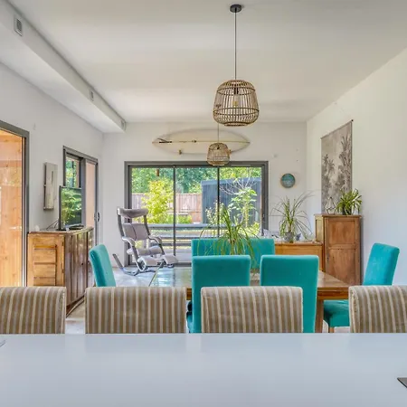 Modern With Large Garden Close To Sea And Forest Le Porge